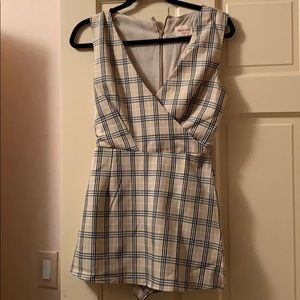 NWT Show Po Romper XS
